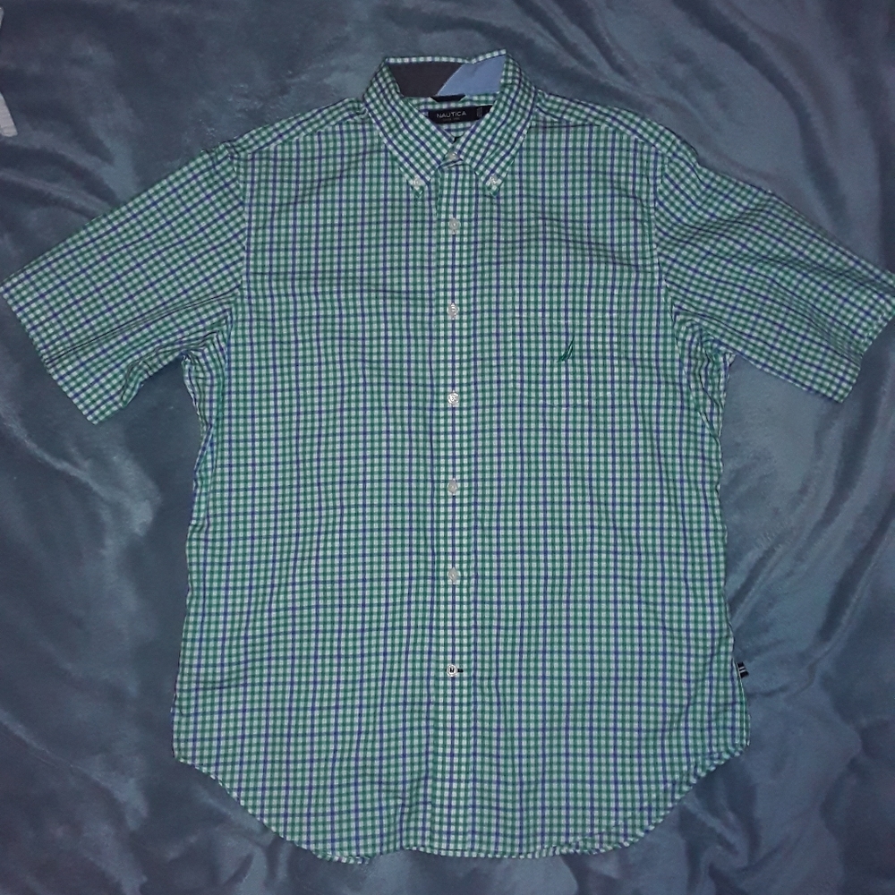 Nautica button down - Picture 2 of 4